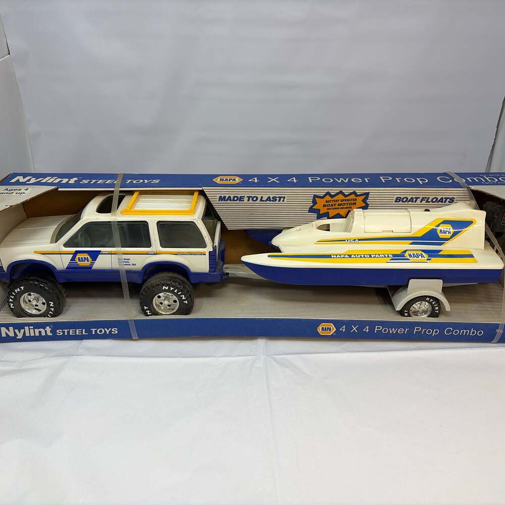 Vintage 1994 Nylint NAPA Combo No. 6816-N SUV & Boat Toy Set
